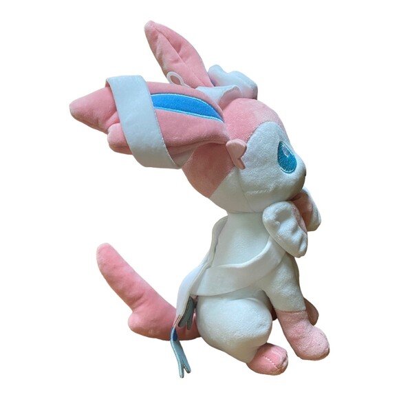 Pokemon Eevee Evolution Sylveon Exclusive 8-Inch Plush Collectible - Picture 3 of 10